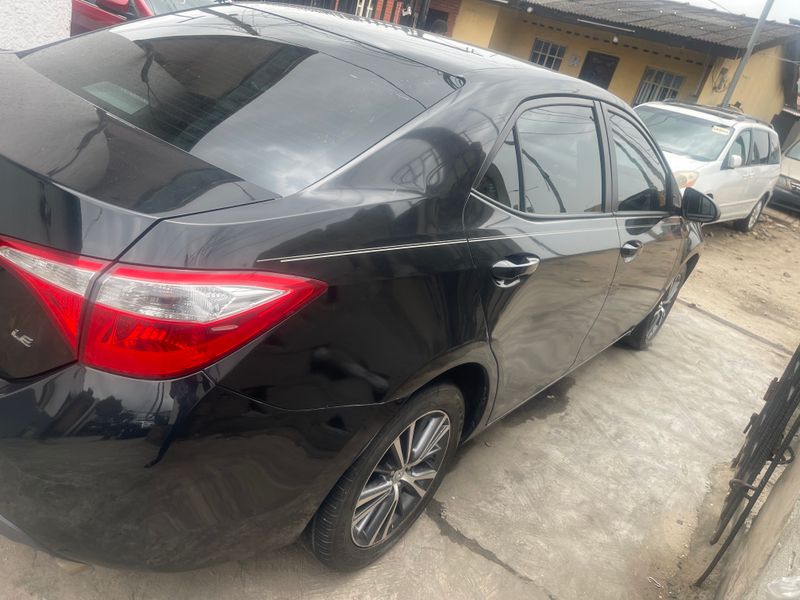 Thumbnail 4 of 2016 Toyota Corolla LE